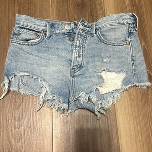 Free People We The Free Loving Good Vibrations Denim Cutoff Shorts size 25